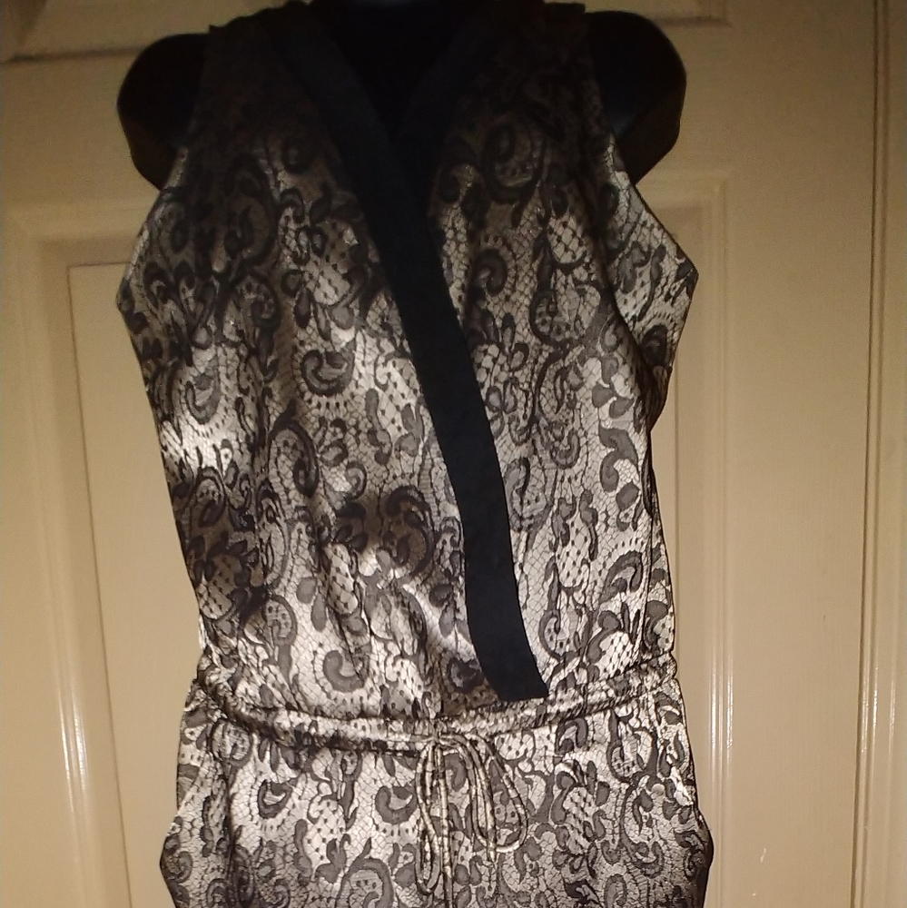 Romper - Picture 2 of 3